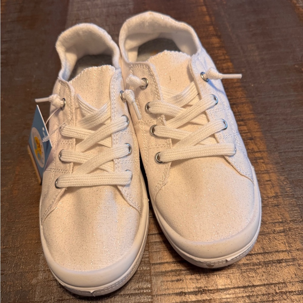 NWT Slip On Canvas Sneaker Casual Walking Shoes White Glitter Fashion Sneakers 8
